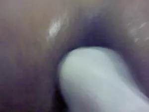 Lubang di cerita hot ...